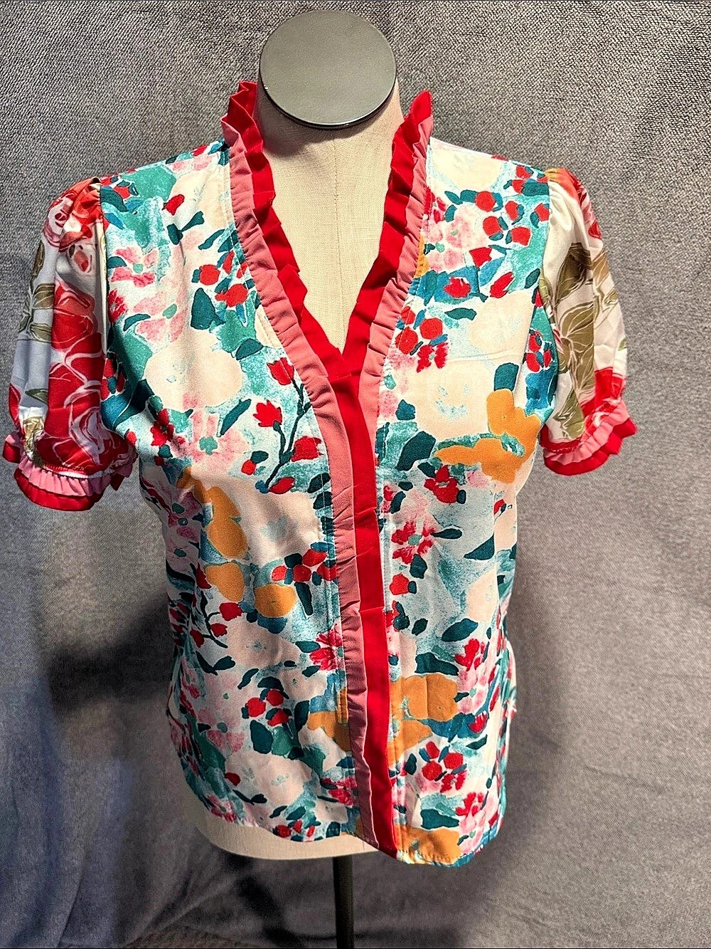 Floral Ruffle Blouse in Blue & Red Size Large